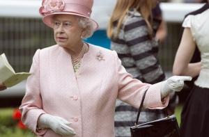 Королева просит Кейт поторопиться с родами