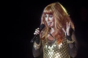 Шер попросила бронежилет для выступления в России