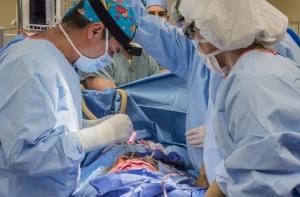 В Латвии проведена одна из сложнейших  операций в мире