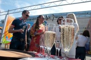 ПРЯМАЯ ВИДЕОТРАНСЛЯЦИЯ: жеребьевка конкурсантов «Новой волны»