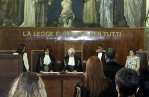 Протеже Берлускони Минетти дали 5 лет по делу Руби