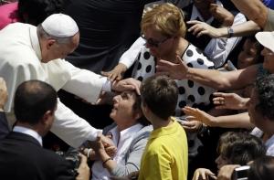 Подписчикам Папы Римского отпустят грехи