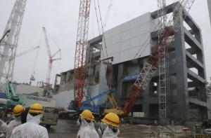 Под «Фукусимой» нашли радиоактивное озеро