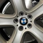 Гражданин РФ пытался въехать в Латвию на угнанном BMW X6