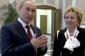 СМИ: Людмила Путина называла мужа вампиром