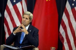 У дома госсекретаря США задержали мужчину с оружием