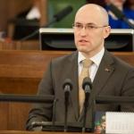 Министр: надо создать специальный фонд на средства от видов на жительство