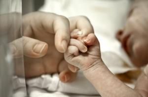 Минблаг: латвийские гомосексуалисты имеют право усыновлять детей (АУДИО)