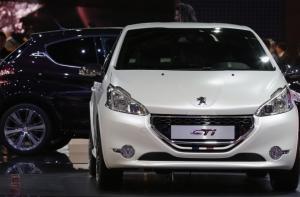 Хот-хэтч Peugeot 208 GTi станет мощнее