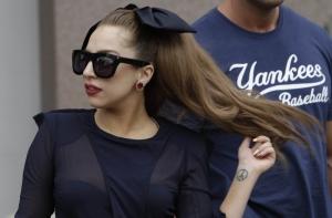 Леди Гага поддержала российских геев