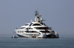 На Канарах нашли яхту с полутонной кокаина