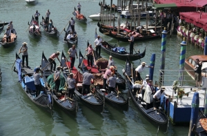 Венецианских гондольеров будут тестировать на наркотики