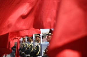 В Китае по обвинению в шпионаже арестованы британец и американка