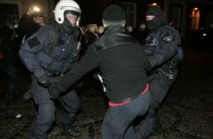 Участнику беспорядков 13 января дали условный срок (АУДИО)