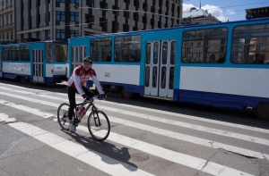 Мужчину чуть не задушил замок от велосипеда