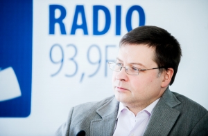 Домбровскис проверит развитие инфраструктуры в Видземе