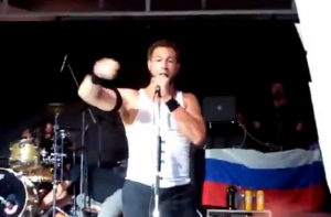 Bloodhound Gang выходкой с российским флагом возмутили даже американцев (ВИДЕО)