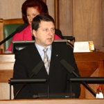 Политик: скоро Латвию захватят эмигранты