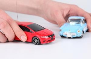 На углу Бривибас и Лачплеша произошла автоавария