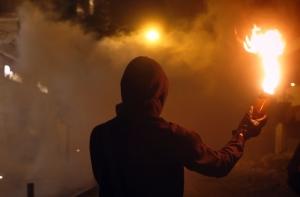 В Лиелварде мужчина пытался сжечь дом «коктейлями Молотова»