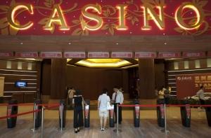 Эксперт назвал неоднозначным развитие индустрии развлечений