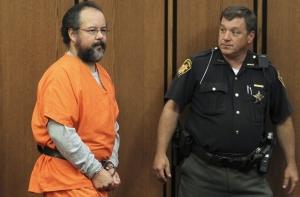 Похититель из Огайо повесился в тюремной камере