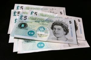 В Великобритании появятся пластиковые банкноты