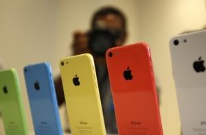 В США раскупили все желтые iPhone 5C