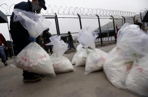 Более тонны кокаина нашли в багаже пассажиров самолета