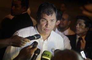 Лидер Эквадора призвал выразить протест США