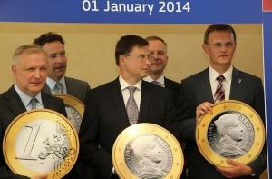 До введения евро в Латвии осталось 100 дней