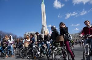 CSDD займется дорожной безопасностью школьников-велосипедистов