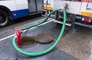 В районе ТЭЦ-1 горят автомобильные покрышки