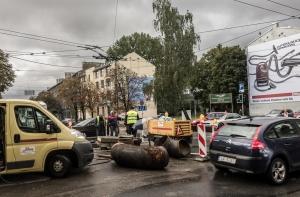Улица Бривибас стоит в огромной пробке