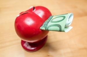 Минфин посоветовал «пристыдить нечестных торговцев», спекулирующих на евро