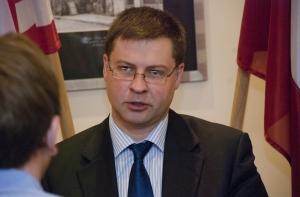 Премьер все еще не доволен работой министра образования