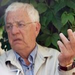 Раймонд Паулс напишет музыку к российскому спектаклю «Золушка»