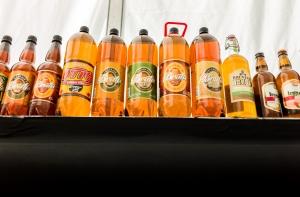 Аldaris прекращает продавать в Латвии пиво в пластиковых бутылках