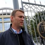 Навальный вступит в партию и возглавит ее