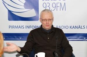 АНОНС: на радио Baltkom - бывший министр финансов Эдмунд Крастиньш