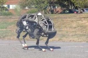 Самый быстрый в мире робот прошел уличные испытания (ВИДЕО)