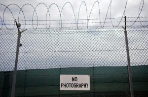 Пентагон назначил ответственного за закрытие тюрьмы в Гуантанамо