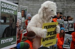 Нобелевские лауреаты вступились за экологов Greenpeace