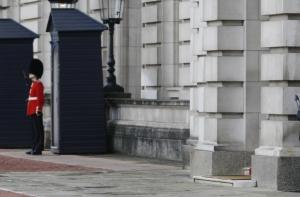 В Англии королевские дворцы рассыпаются на куски