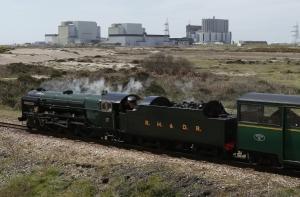 В Китае в горах столкнулись два пассажирских поезда