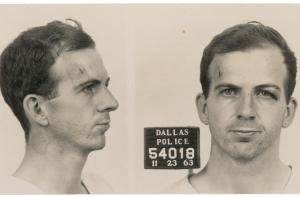 Кольцо убийцы Кеннеди ушло с молотка за 118 тысяч долларов