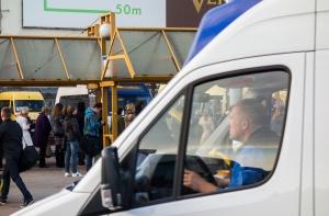 В Сейм переданы подписи против «билетной реформы» в столице