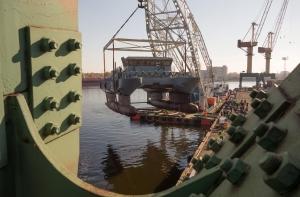 ПРЯМАЯ ВИДЕОТРАНСЛЯЦИЯ: спуск на воду патрульного корабля «Резекне»