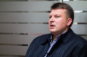 Шлесерс: в вопросе ВНЖ остается надеяться на президента
