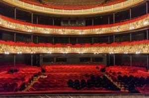 Результаты аудита: опера слишком щедро оплачивала свои постановки